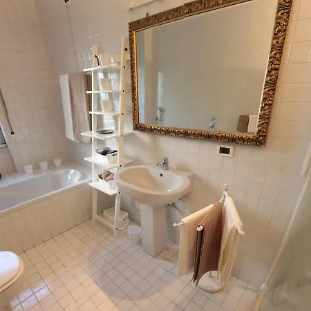 Apartmán Luminous Stylish Quiet 150m2, Tre Torri Milán