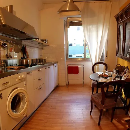 Appartamento Luminous Stylish Quiet 150m2, Tre Torri
