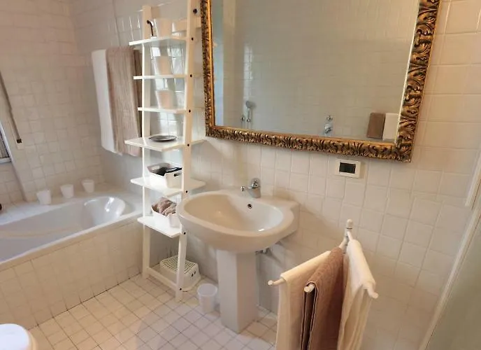 Apartament Luminous Stylish Quiet 150m2, Tre Torri Mediolan